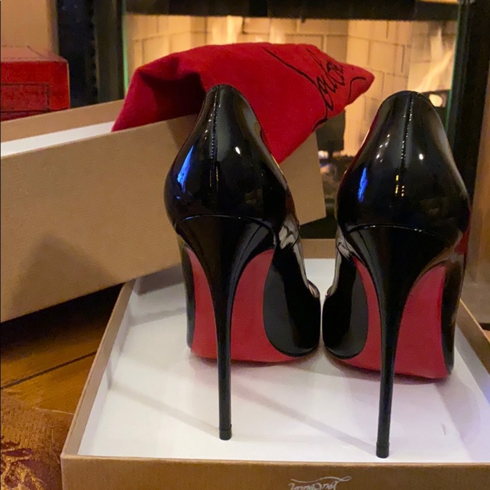 Woman’s shoes - Picture 6 of 7